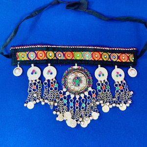 traditional choker necklace